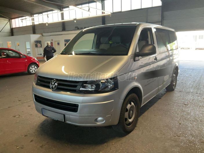 VOLKSWAGEN TRANSPORTER T5 Caravelle 2.0 CR TDI Comfortline