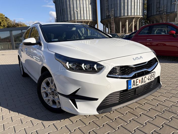 KIA CEE'D Ceed SW 1.5 T-GDI Gold DCT