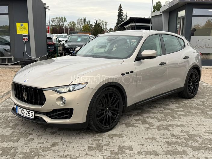 MASERATI LEVANTE 3.0 D V6 (Automata)