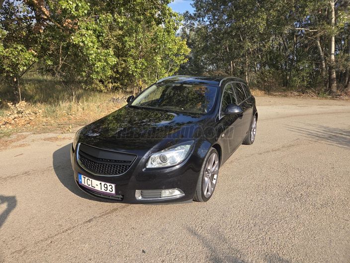 OPEL INSIGNIA Sports Tourer 2.0 T Sport AWD