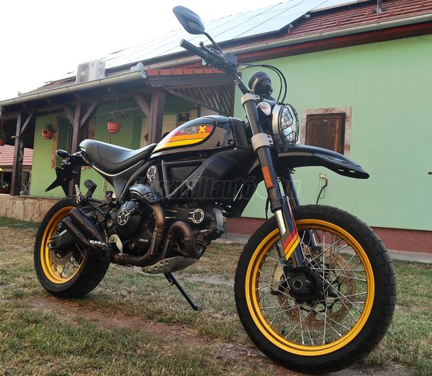 DUCATI SCRAMBLER