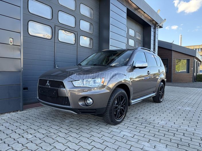 MITSUBISHI OUTLANDER 2.2 DI-D Intense Plus 4WD