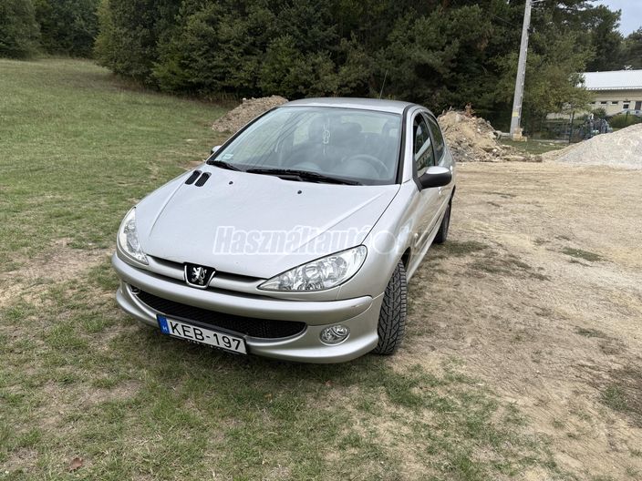 PEUGEOT 206 1.6 HDi Trendy Plus
