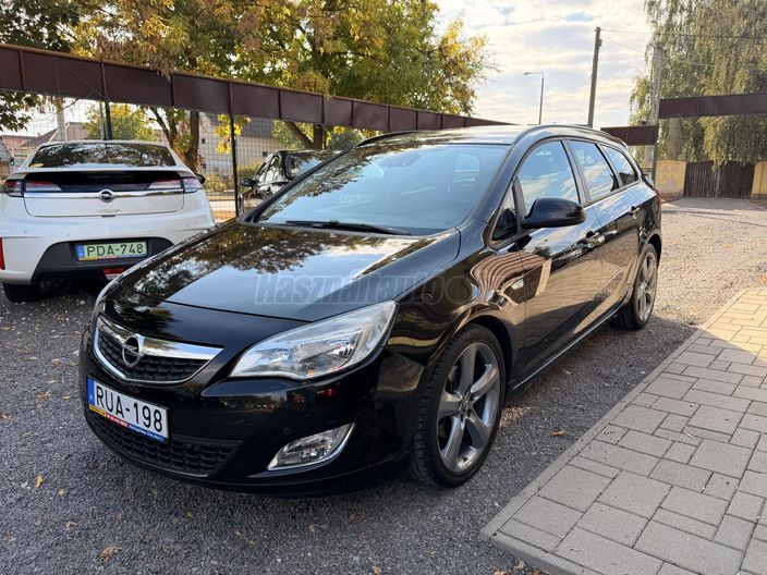 OPEL ASTRA J Sports Tourer 2.0 CDTI Sport (Automata)