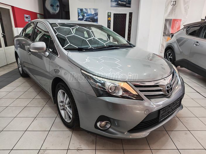 TOYOTA AVENSIS 2.0 D-4D Executive