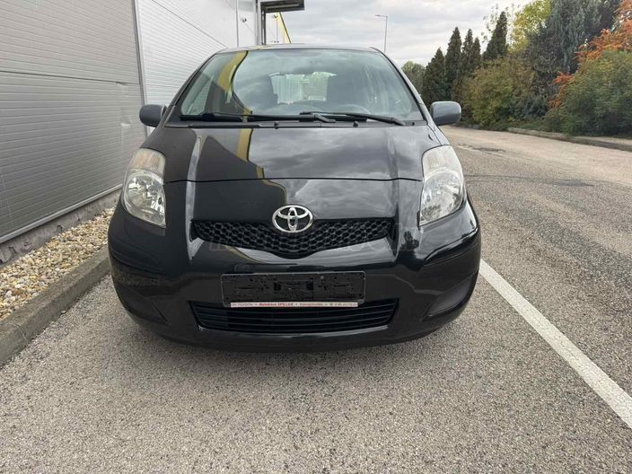 TOYOTA YARIS 1.0 Active+Cool