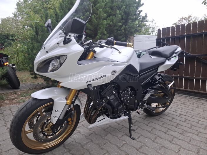 YAMAHA FZ8-S