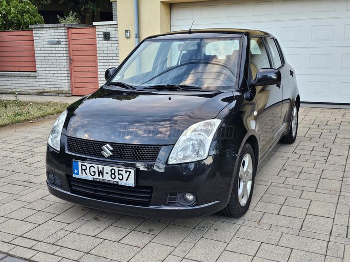 SUZUKI SWIFT 1.3 GLX CD AC