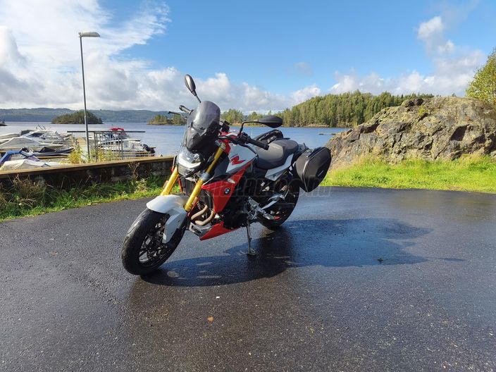BMW F 900 R