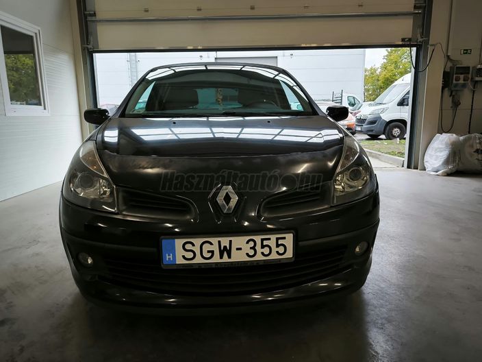 RENAULT CLIO 1.6 16V Dynamique Plus
