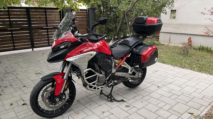 DUCATI MULTISTRADA V4