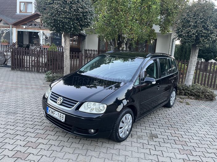 VOLKSWAGEN TOURAN 1.9 PD TDi Highline