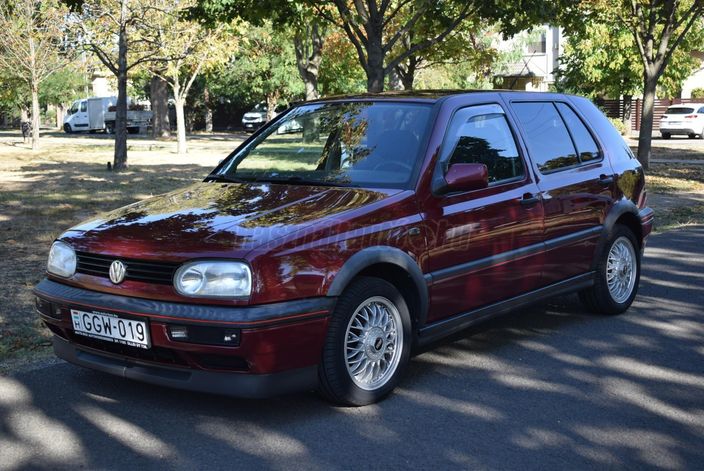 VOLKSWAGEN GOLF III 1.4 CL Trend