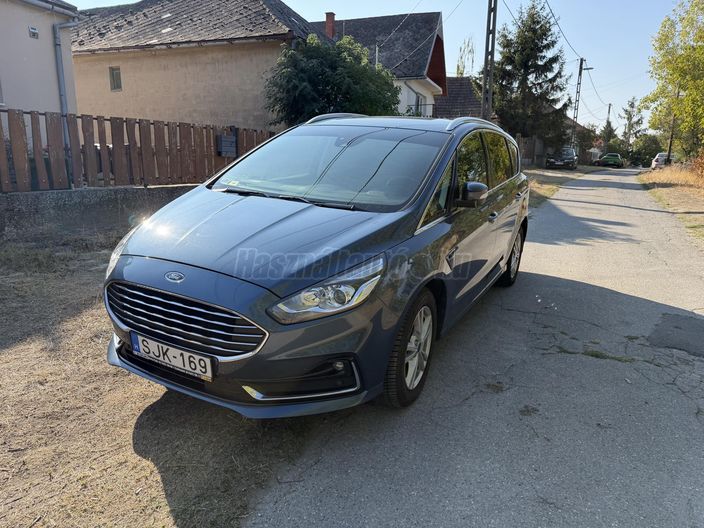 FORD S-MAX 2.0 EcoBlue Titanium [7 személy]