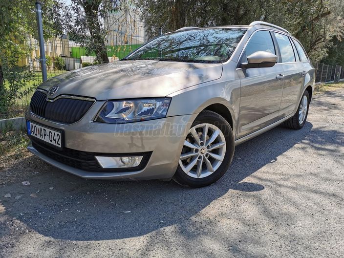 SKODA OCTAVIA Combi 1.6 CR TDI Elegance 4x4