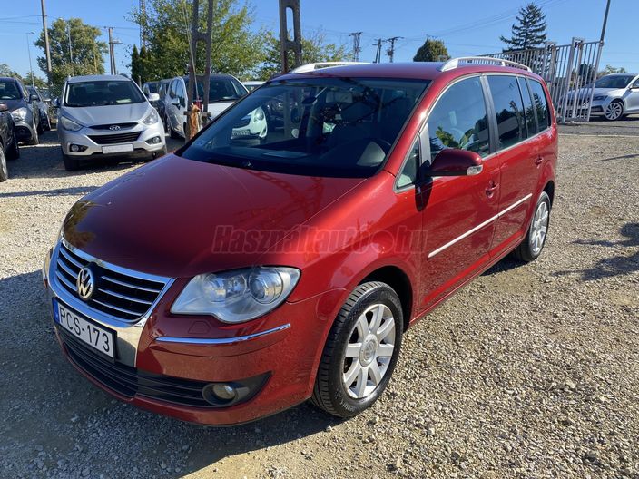 VOLKSWAGEN TOURAN 1.9 PD TDi Highline DSG