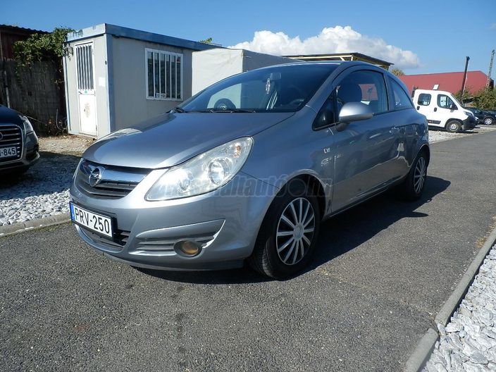 OPEL CORSA D 1.4 Cosmo