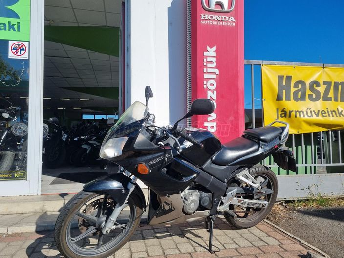 HONDA CBR 125 R