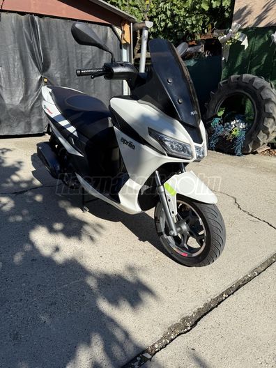 APRILIA SXR 50