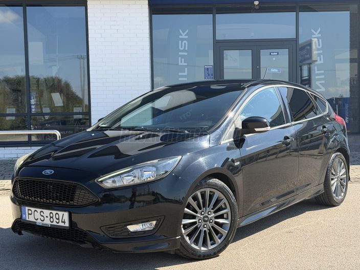 FORD FOCUS 1.5 TDCI ST-Line Black