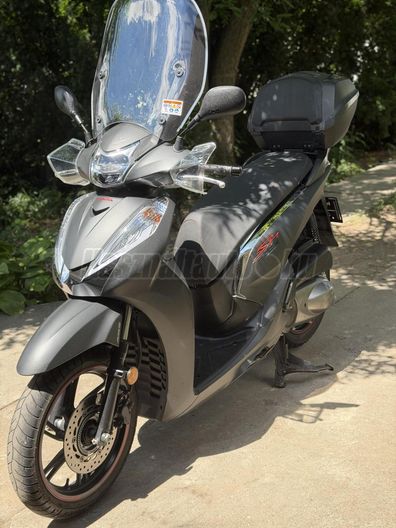 HONDA SH 300