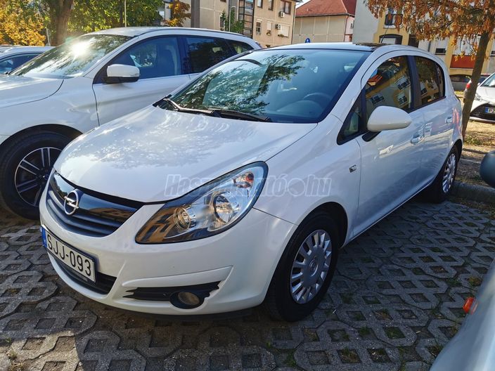 OPEL CORSA D 1.4 Color Edition