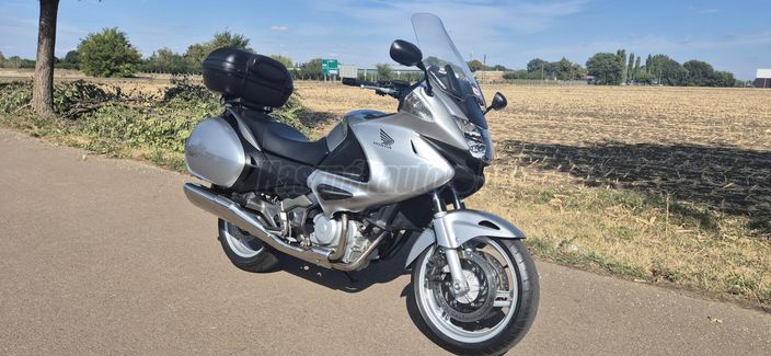 HONDA NT 700 V DEAUVILLE