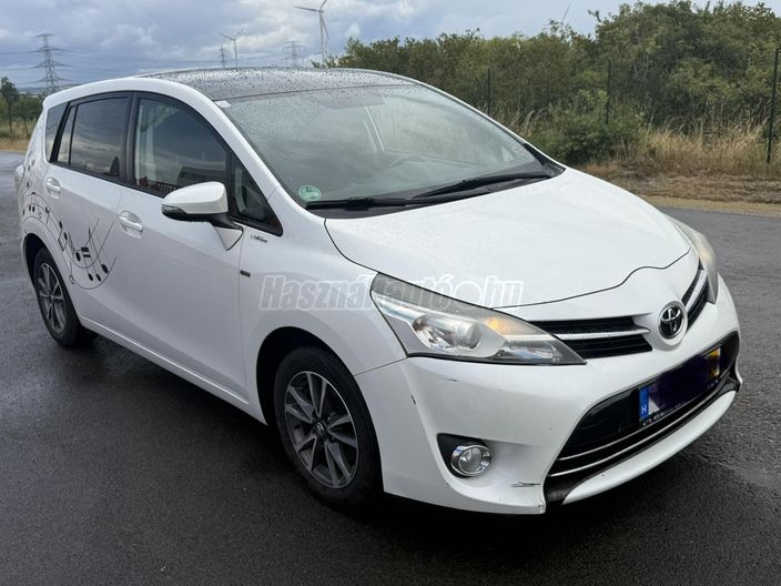 TOYOTA VERSO 2.0 D-4D Live