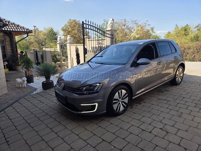 VOLKSWAGEN GOLF VII e-Golf