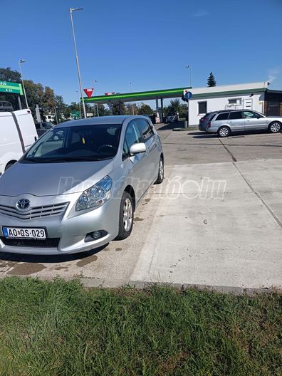 TOYOTA COROLLA VERSO 1.6 Fullmoon (5 személyes )