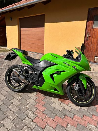 KAWASAKI NINJA 250R