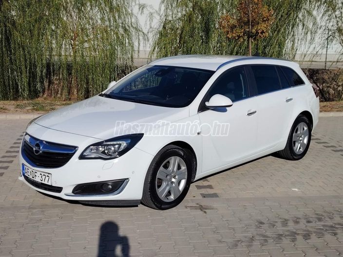 OPEL INSIGNIA Sports Tourer 1.6 CDTI Cosmo Start Stop
