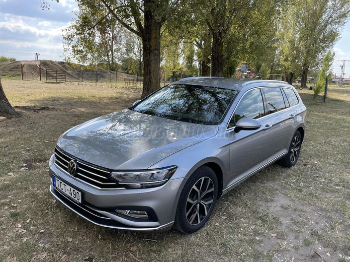 VOLKSWAGEN PASSAT Variant 2.0 TDI SCR Elegance DSG