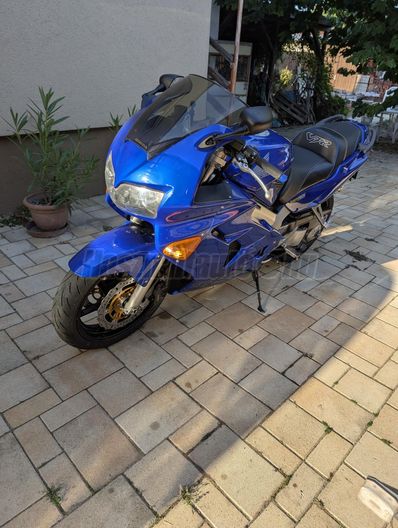HONDA VFR 800
