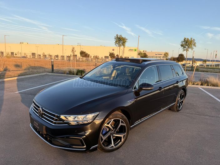 VOLKSWAGEN PASSAT VIII Variant 1.4 TSI GTE Plug-In-Hybrid DSG