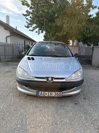 PEUGEOT 206 2.0 HDi Style