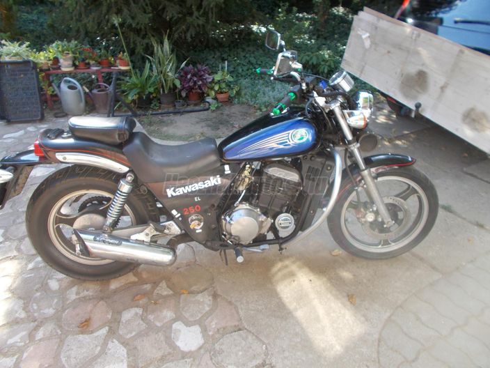KAWASAKI EL 250 (ELIMINATOR)