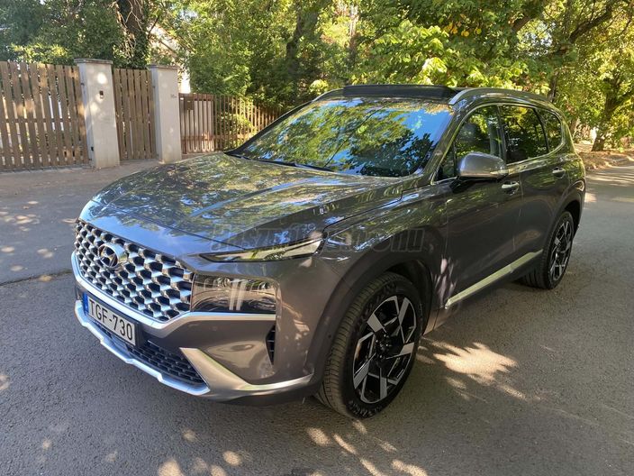 HYUNDAI SANTA FE 2.2 CRDi Executive 4WD DCT [7 személy]