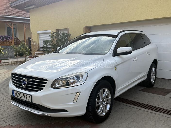 VOLVO XC60 2.0 D [D3] Kinetic Geartronic FWD