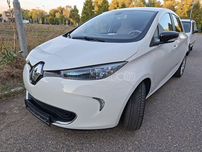 RENAULT ZOE
