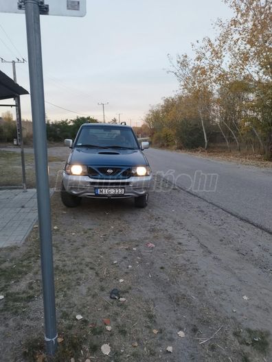 NISSAN TERRANO II 2.7 TDI Sport