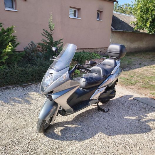 HONDA SILVER WING 600