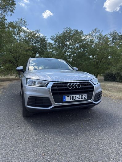 AUDI Q5 2.0 TDI Basis