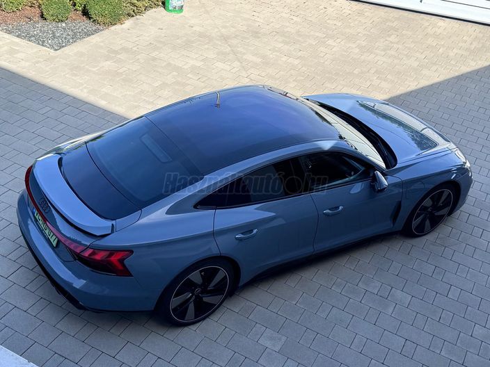AUDI E-TRON GT