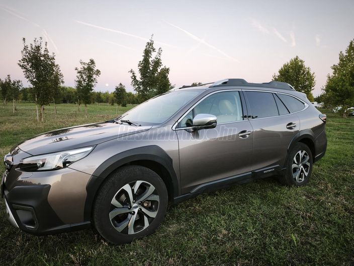 SUBARU OUTBACK 2.5 Platinum CVT
