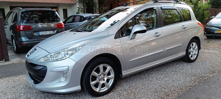 PEUGEOT 308 1.6 HDi Confort Pack