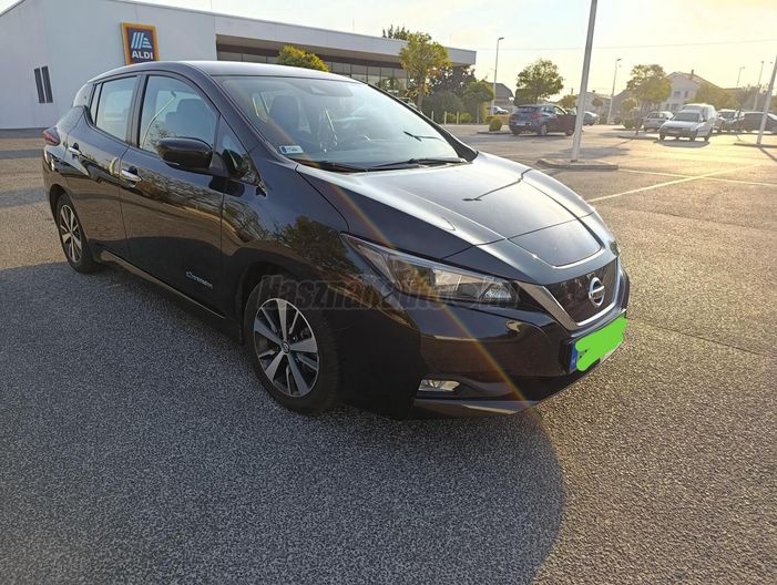 NISSAN LEAF Acenta 40kWh (Automata)