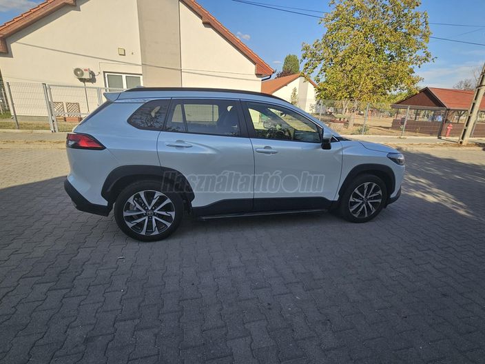 TOYOTA COROLLA CROSS 2.0 Hybrid Executive AWD e-CVT