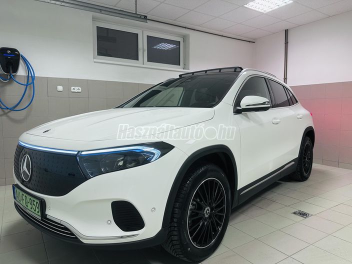 MERCEDES-BENZ EQA 300 4Matic