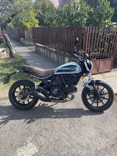 DUCATI SCRAMBLER